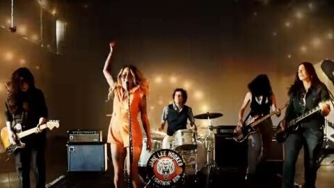 La banda en uno de sus &uacute;ltimos v&iacute;deos