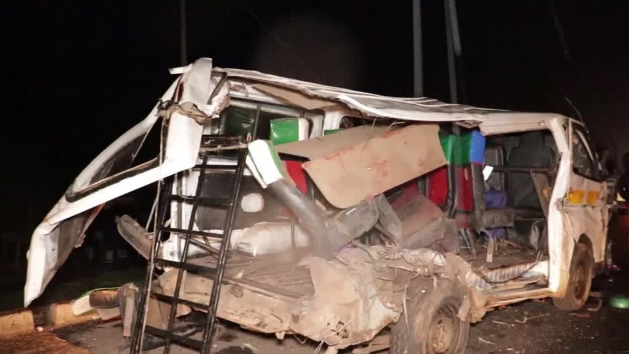 Al menos 45 personas mueren tras ser arrolladas por un camión en Kenia Al menos 45 personas mueren tras ser arrolladas por un camión en Kenia