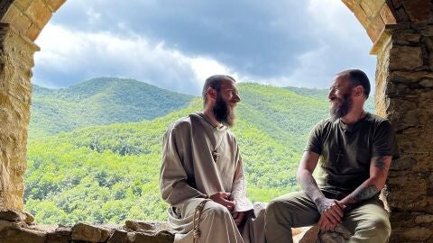 Antonio de la Fraternidad Misioneros de la Misericordia e Ismael L&oacute;pez Dobarganes de Santuario Gaia