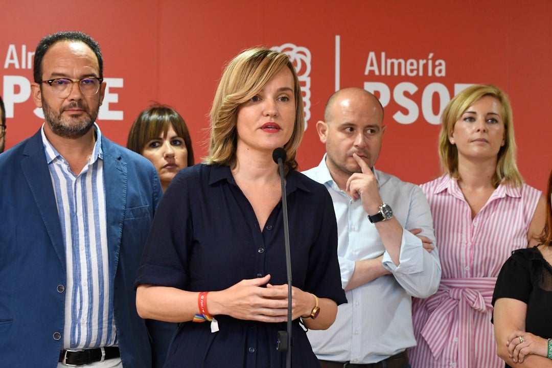 Alegría pide a Feijóo que aclare su sobresueldo en un "acto de transparencia con la ciudadanía" Alegría pide a Feijóo que aclare su sobresueldo en un "acto de transparencia con la ciudadanía"