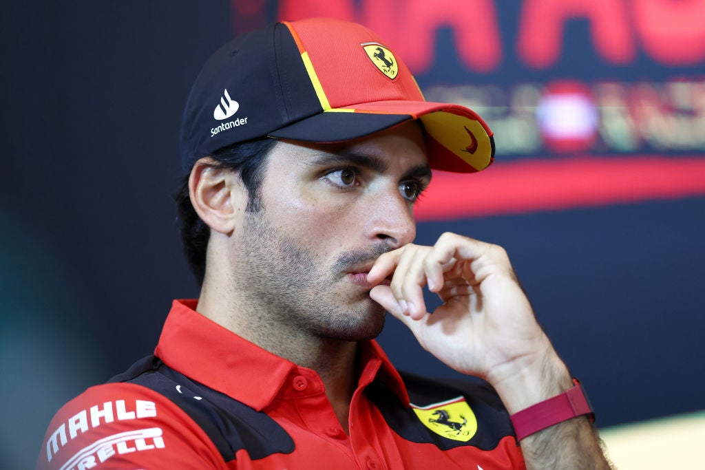 Goteo de sanciones de la FIA tras el GP de Austria: Sainz cae dos puestos, Alonso gana uno Goteo de sanciones de la FIA tras el GP de Austria: Sainz cae dos puestos, Alonso gana uno