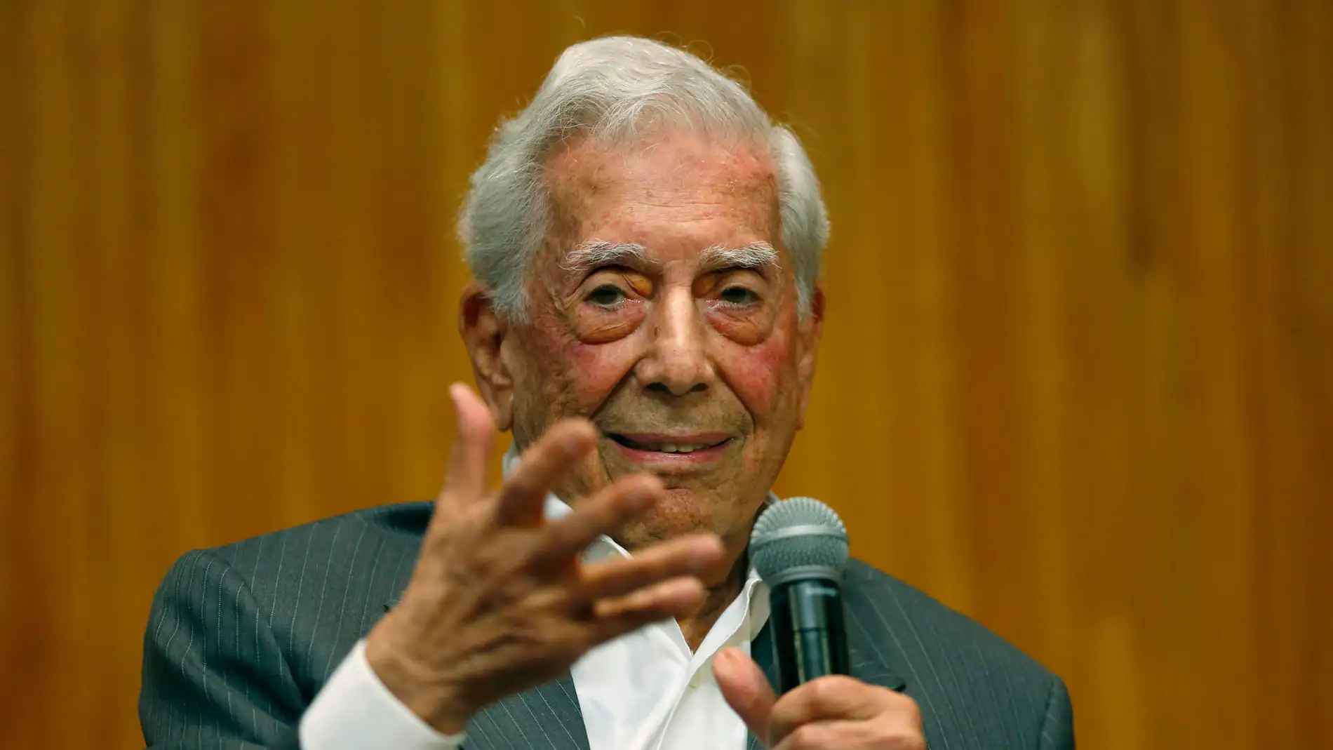 Foto de archivo del escritor peruano, Mario Vargas Llosa.