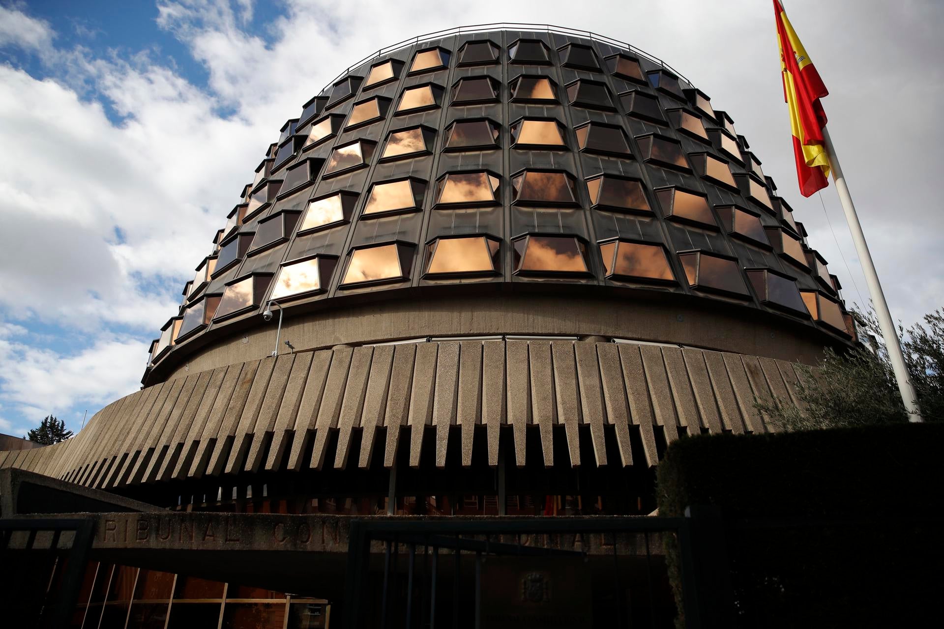 El Constitucional prevé resolver esta semana el recurso del PSOE para que se revisen los 30.000 votos nulos de Madrid El Constitucional prevé resolver esta semana el recurso del PSOE para que se revisen los 30.000 votos nulos de Madrid