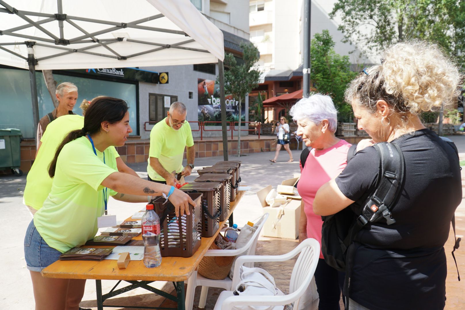 El Ayuntamiento de Eivissa inicia una campaña de concienciación ciudadana para mejorar la limpieza del municipio El Ayuntamiento de Eivissa inicia una campaña de concienciación ciudadana para mejorar la limpieza del municipio