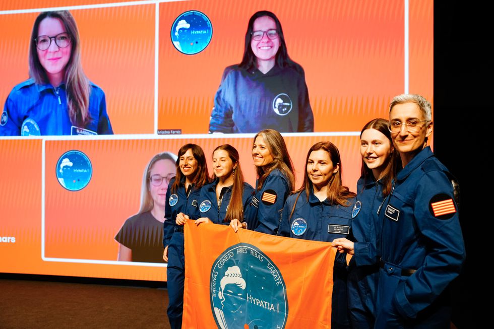 Expedición Hypatia 1 ¿Cómo vivir en Marte? Expedición Hypatia 1 ¿Cómo vivir en Marte?