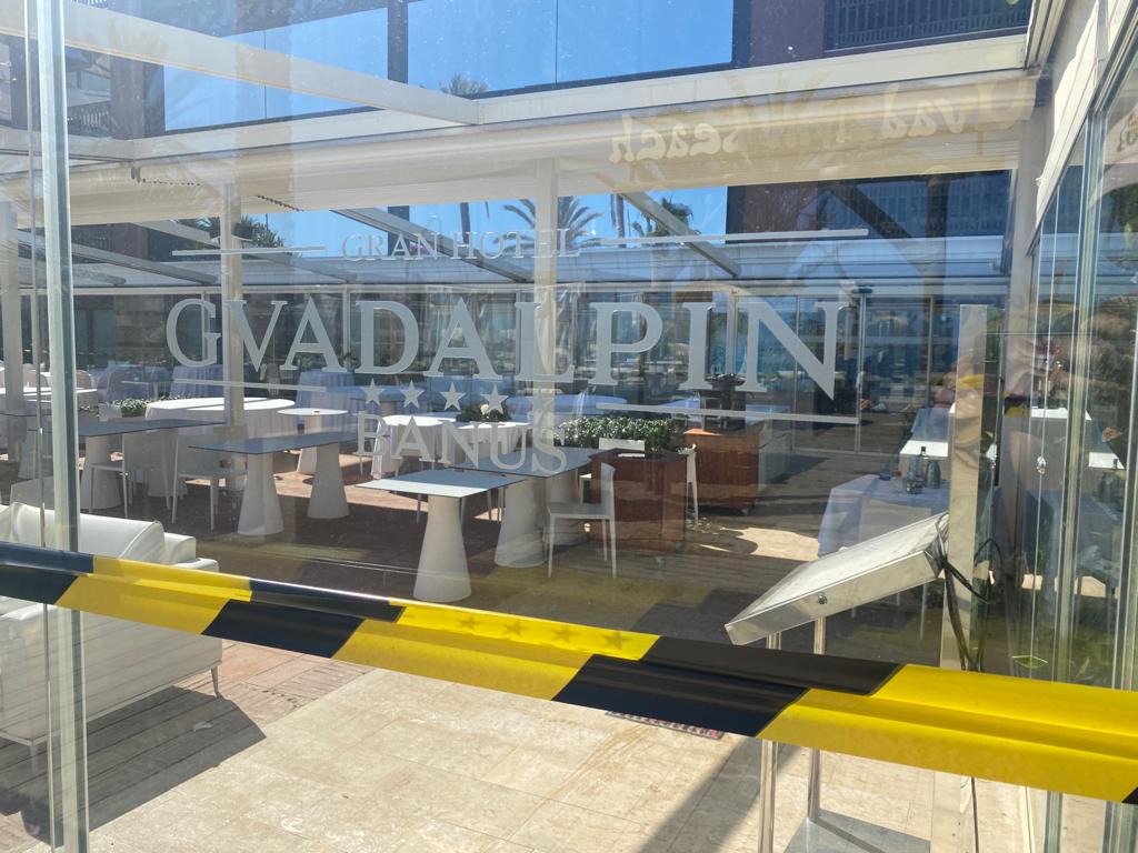 La autoridad laboral autoriza aplicar un ERTE por causas de fuerza mayor al Gran Hotel Guadalpín Banús La autoridad laboral autoriza aplicar un ERTE por causas de fuerza mayor al Gran Hotel Guadalpín Banús