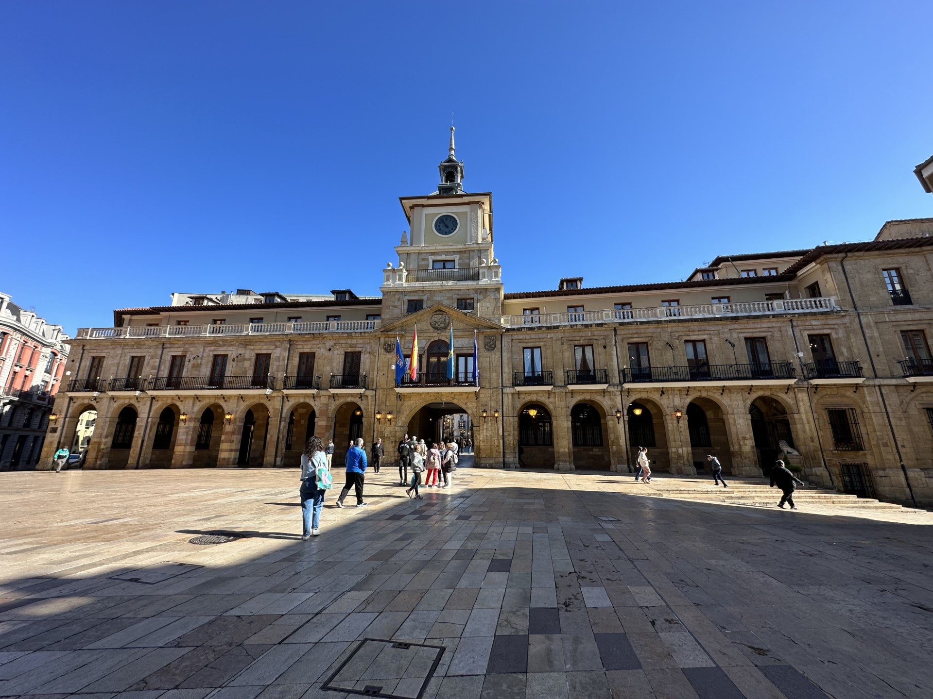 Canteli exige a Barbón que sea "el delantero centro" que consiga la Agencia Estatal de Salud Pública Canteli exige a Barbón que sea "el delantero centro" que consiga la Agencia Estatal de Salud Pública
