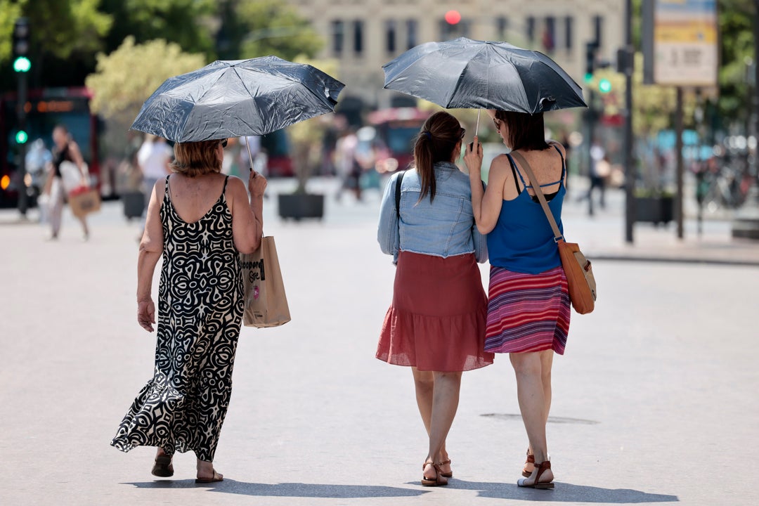 Avisos de nivel naranja en toda Andalucía, con máximas de 43 grados en Almería y Granada Avisos de nivel naranja en toda Andalucía, con máximas de 43 grados en Almería y Granada
