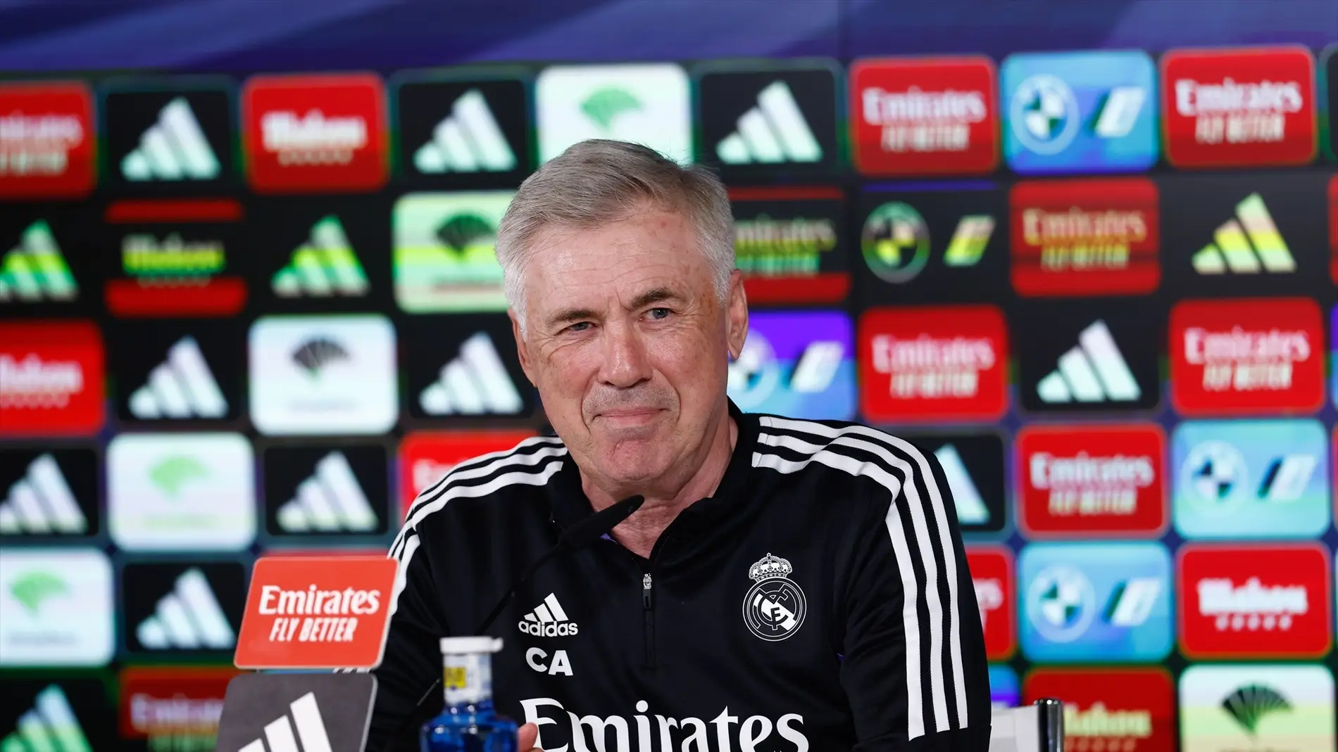 Carlo Ancelotti, técnico del Real Madrid, durante una rueda de prensa