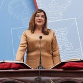 María José Sáenz de Buruaga jura su cargo como presidenta de Cantabria