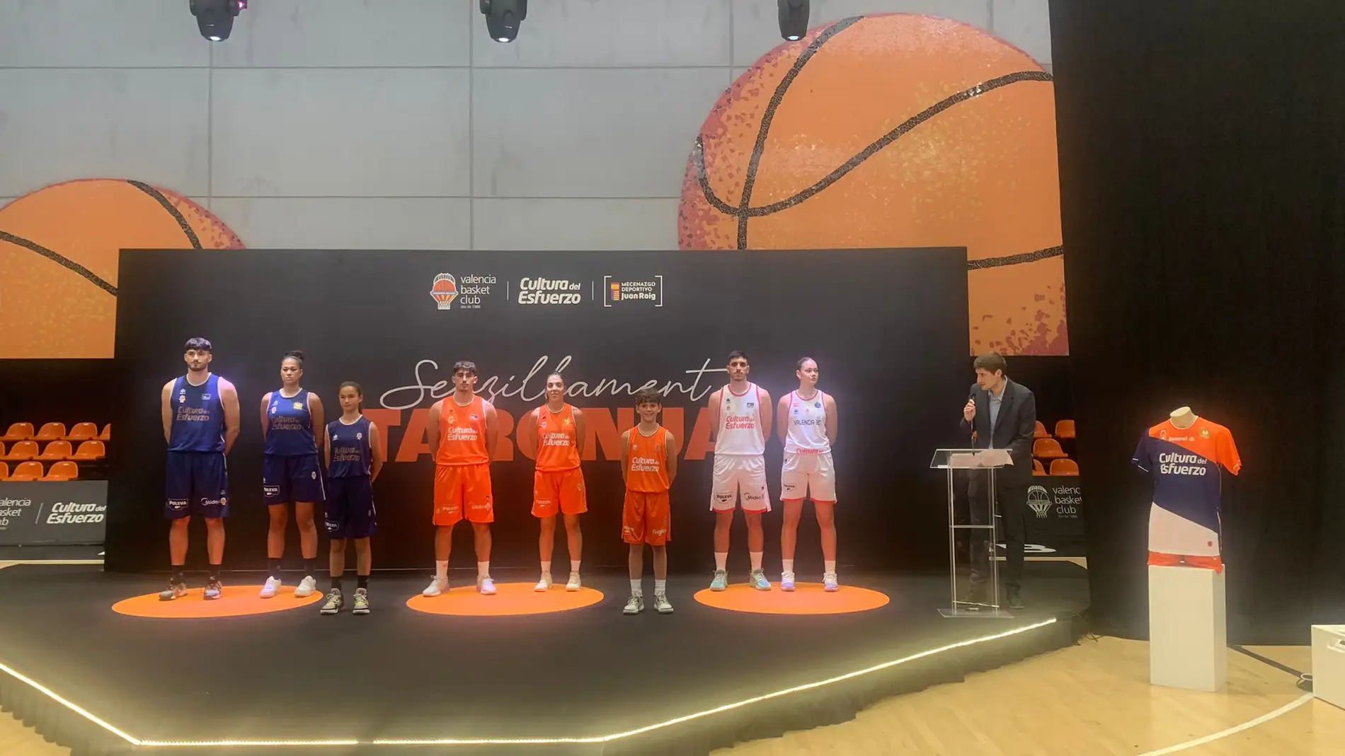 Valencia Basket presenta las equipaciones 2023-24