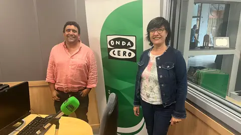 Juan Luis González Camblor, director de IEDUCAE, y Begoña de Poo, Directora general de Transinsa Juan Luis González Camblor, director de IEDUCAE, y Begoña de Poo, Directora general de Transinsa