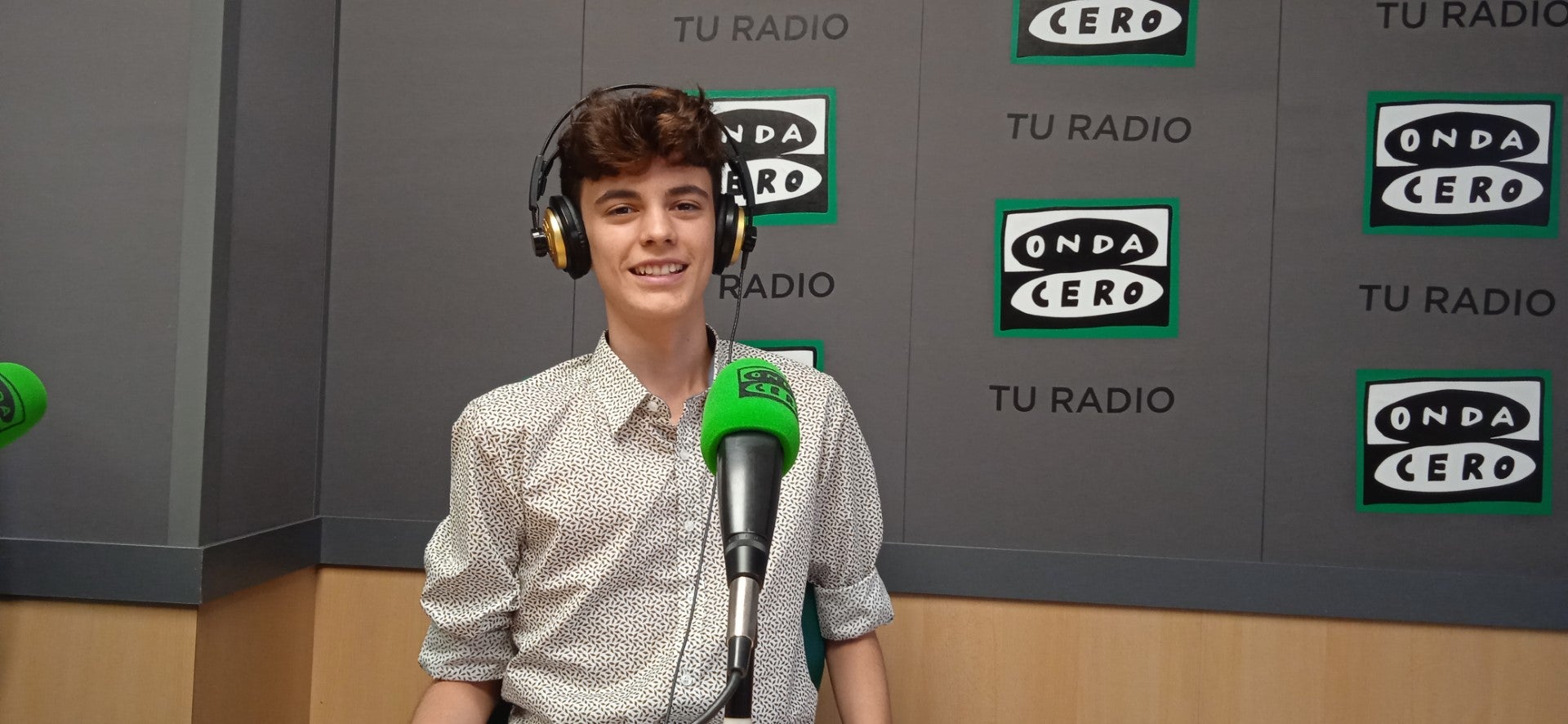 "Todavía no me creo que hayan confiado en mí, siendo tan joven, para ser el pregonero de las Fiestas de Elche" "Todavía no me creo que hayan confiado en mí, siendo tan joven, para ser el pregonero de las Fiestas de Elche"
