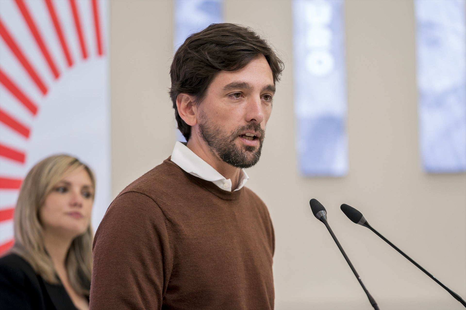 El eurodiputado Adrián Vázquez denuncia que Puigdemont ha llegado tan lejos porque "Sánchez tenía un pacto con los fugados" El eurodiputado Adrián Vázquez denuncia que Puigdemont ha llegado tan lejos porque "Sánchez tenía un pacto con los fugados"