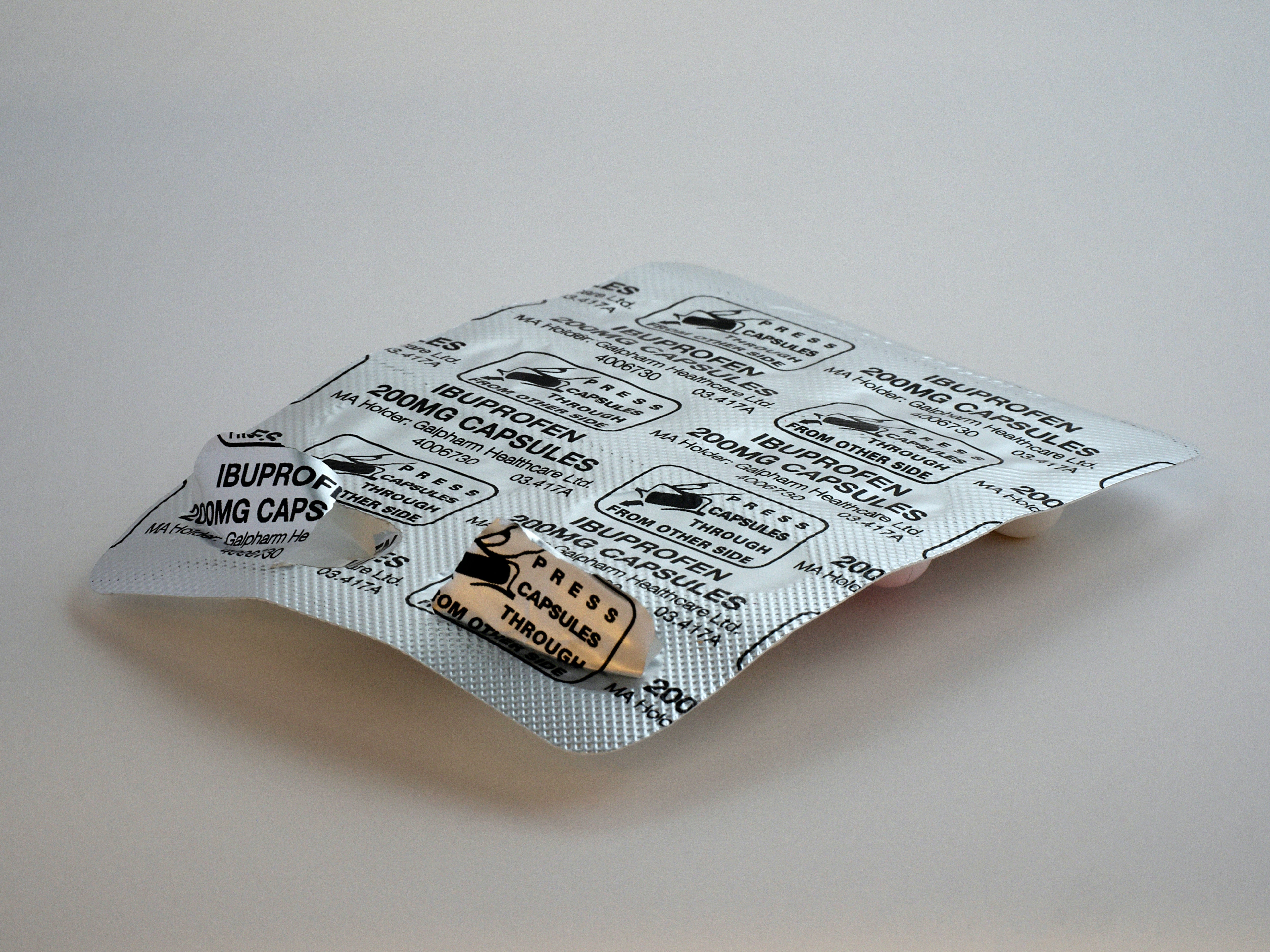 Los farmacéuticos alertan sobre el uso de fármacos habituales que pueden incrementar el riesgo de quemaduras solares Los farmacéuticos alertan sobre el uso de fármacos habituales que pueden incrementar el riesgo de quemaduras solares