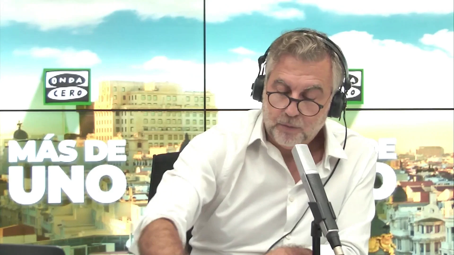 Alsina responde a &Agrave;ngels Barcel&oacute; por acusarle de mentir sobre Pedro S&aacute;nchez y le reta a tener un debate sobre periodismo 
