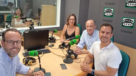 Héctor Díez, Esther Díez, Jose Navarro y el profesor José Ruiz con Mayte Vilaseca Héctor Díez, Esther Díez, Jose Navarro y el profesor José Ruiz con Mayte Vilaseca