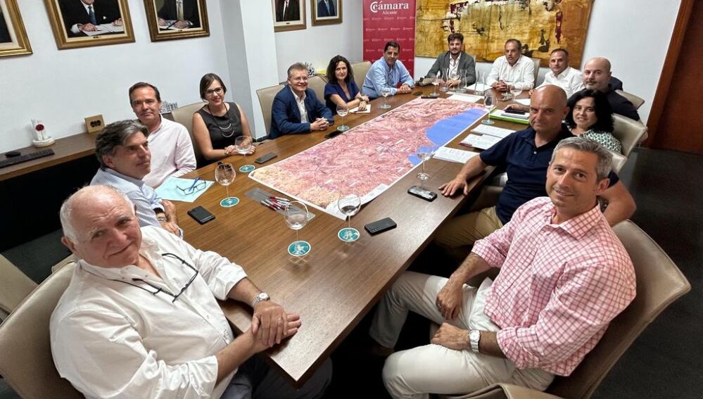 El encuentro entre la Cámara y la Plataforma