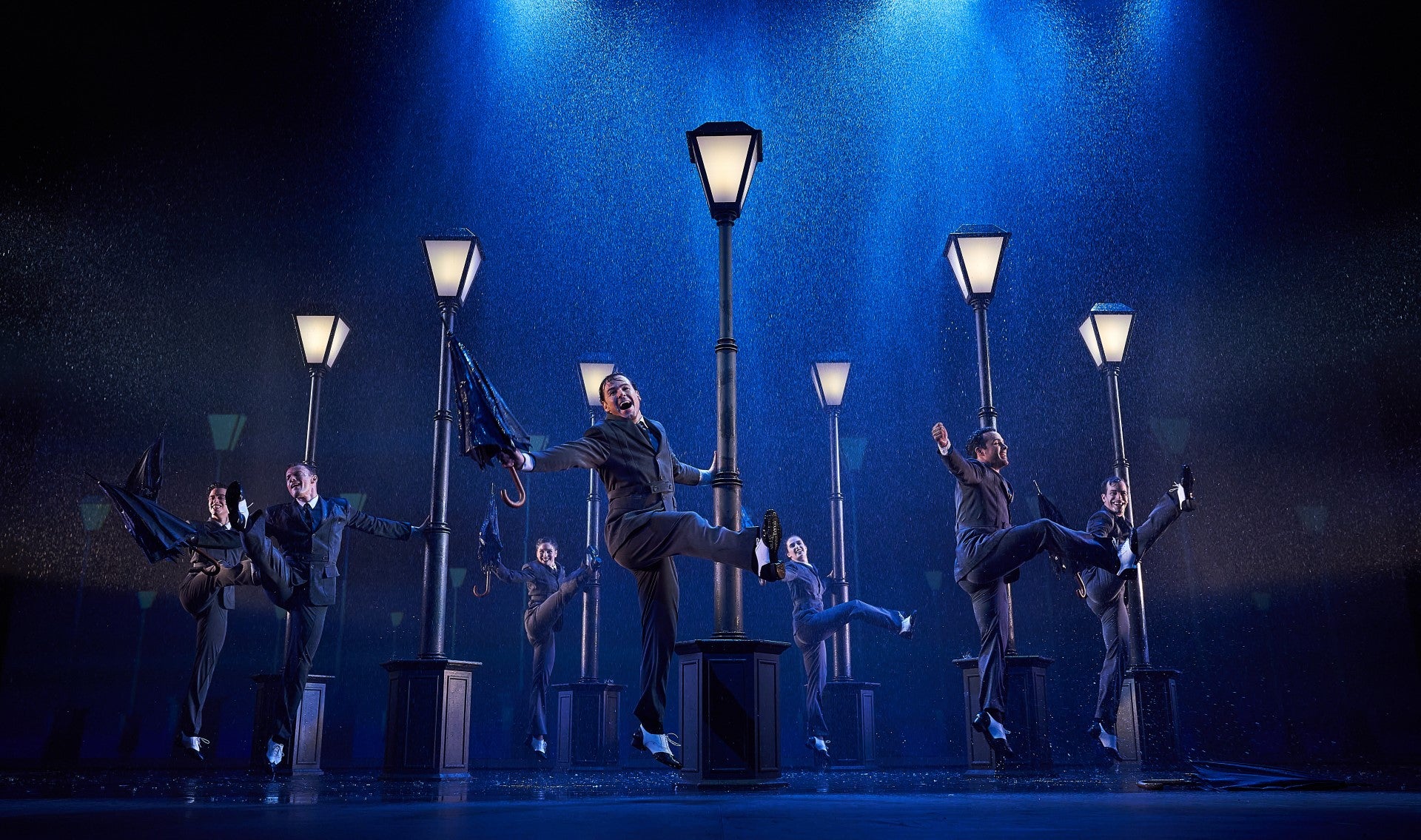 El musical “Cantando bajo la lluvia” llega a Valencia El musical “Cantando bajo la lluvia” llega a Valencia