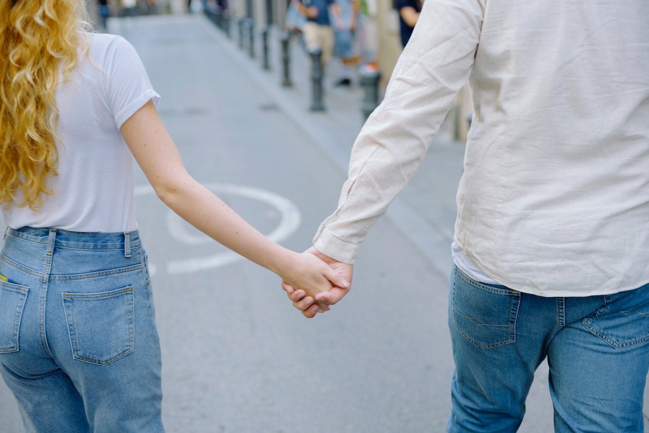 Verónica Alcanda, 'head-hunter' sentimental: “Seguimos creyendo en el amor romántico, digamos lo que digamos” Verónica Alcanda, 'head-hunter' sentimental: “Seguimos creyendo en el amor romántico, digamos lo que digamos”