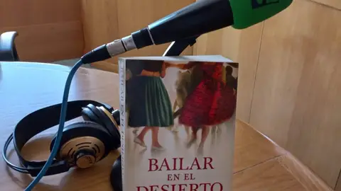 Bailar en el desierto, de Juan Arnau Bailar en el desierto, de Juan Arnau