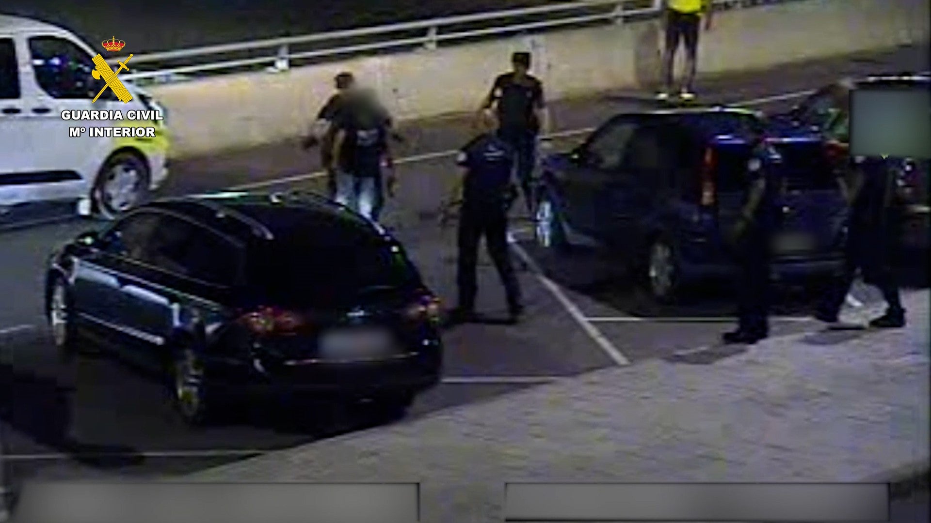 Detenido en el Aeropuerto de Alicante-Elche por su actitud "muy agresiva" Detenido en el Aeropuerto de Alicante-Elche por su actitud "muy agresiva"