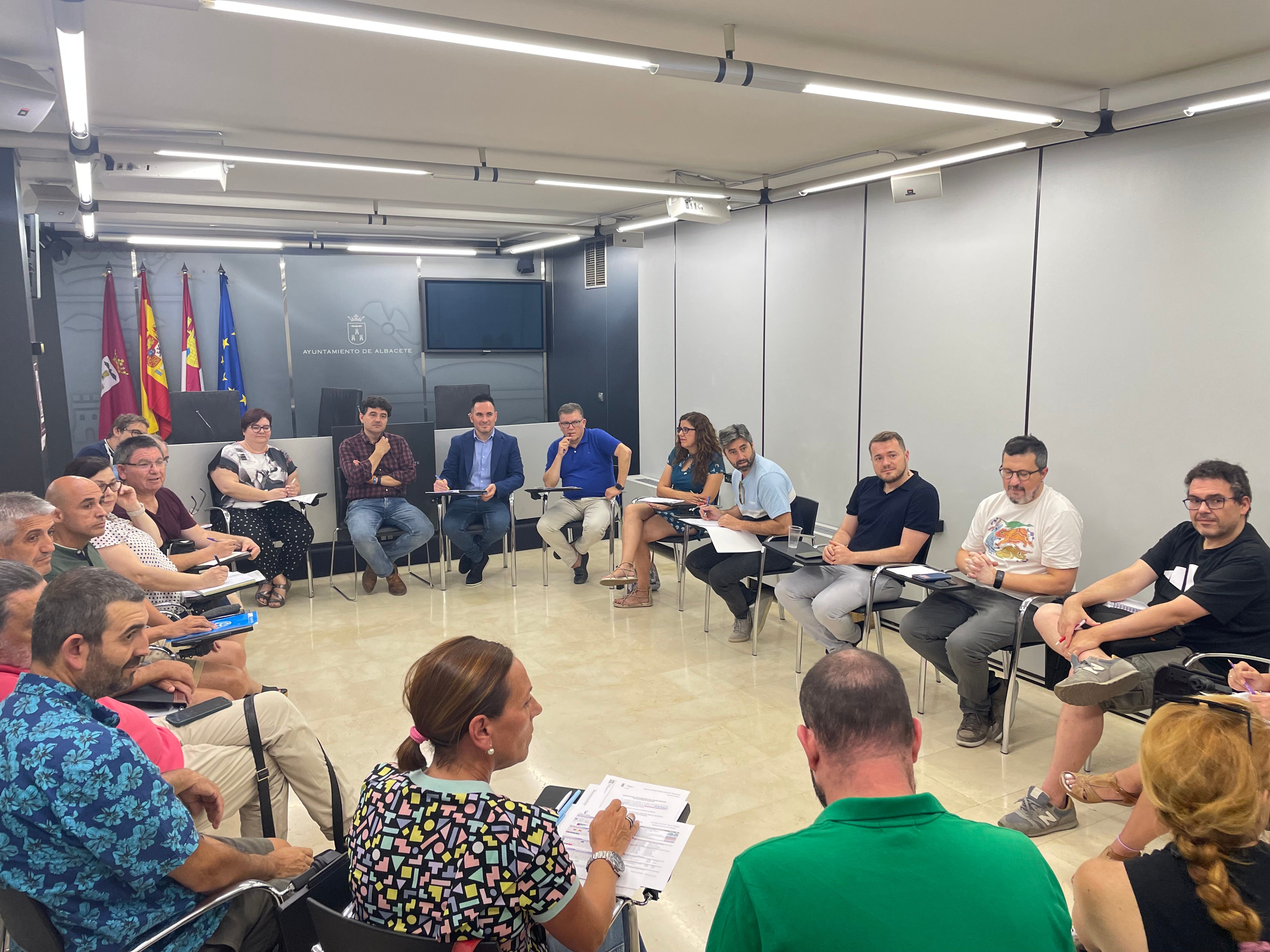 Las clases comenzarán en la capital en plena feria Las clases comenzarán en la capital en plena feria