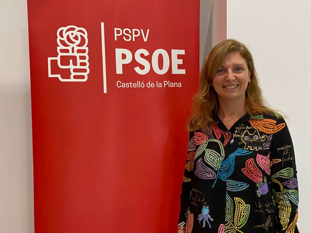 Amparo Marco exige la retirada inmediata de las vallas publicitarias difamatorias contra Sánchez Amparo Marco exige la retirada inmediata de las vallas publicitarias difamatorias contra Sánchez