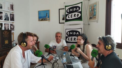 Nick Davies y Patricia Portillo, escultores art&iacute;sticos.