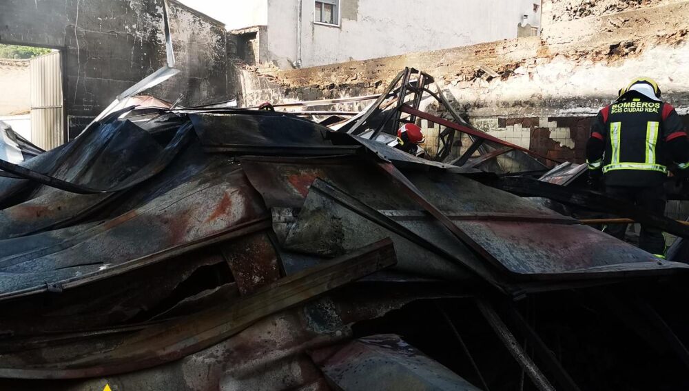 Incendio en un almacén de Almadén