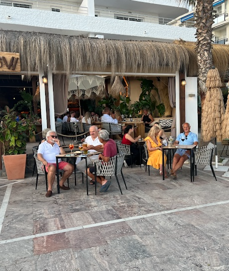 Suben las ventas del sector servicios en Andalucía en un 6,9%, situándose así en 5,7 puntos por encima de la nacional Suben las ventas del sector servicios en Andalucía en un 6,9%, situándose así en 5,7 puntos por encima de la nacional