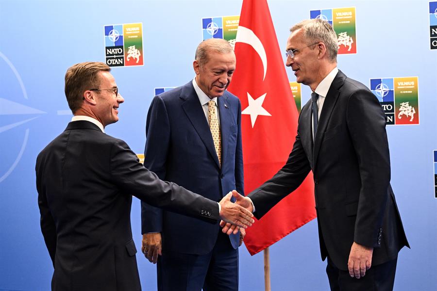 Turquía levanta el bloqueo a la entrada de Suecia en la OTAN Turquía levanta el bloqueo a la entrada de Suecia en la OTAN