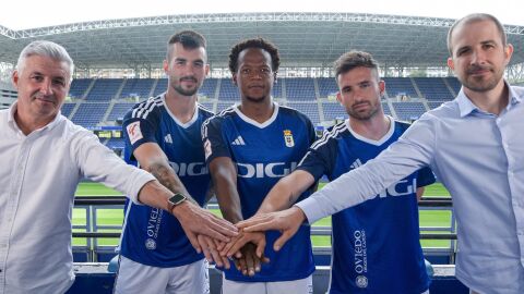 Roberto Su&aacute;rez, &Aacute;lex Mill&aacute;n, Romario Ibarra, Sebas Moyano y Agust&iacute;n Lleida, en el Tartiere