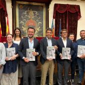 El Ayuntamiento de Elche presenta la 74 edición de la revista Canelobre 