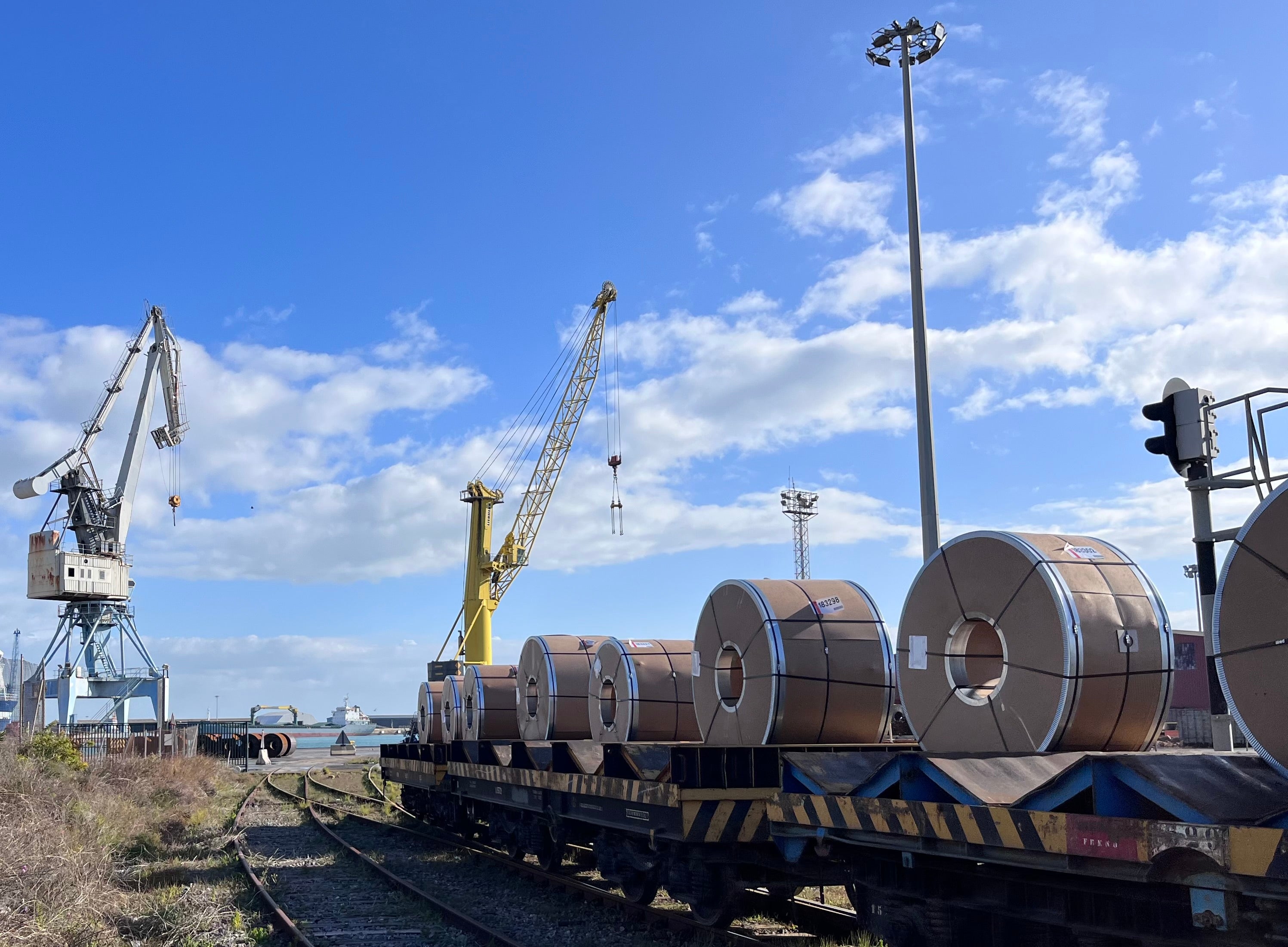 17,5M€ para el Puerto Marítimo de Sagunto: Una superestructura de vía conectará las instalaciones 17,5M€ para el Puerto Marítimo de Sagunto: Una superestructura de vía conectará las instalaciones