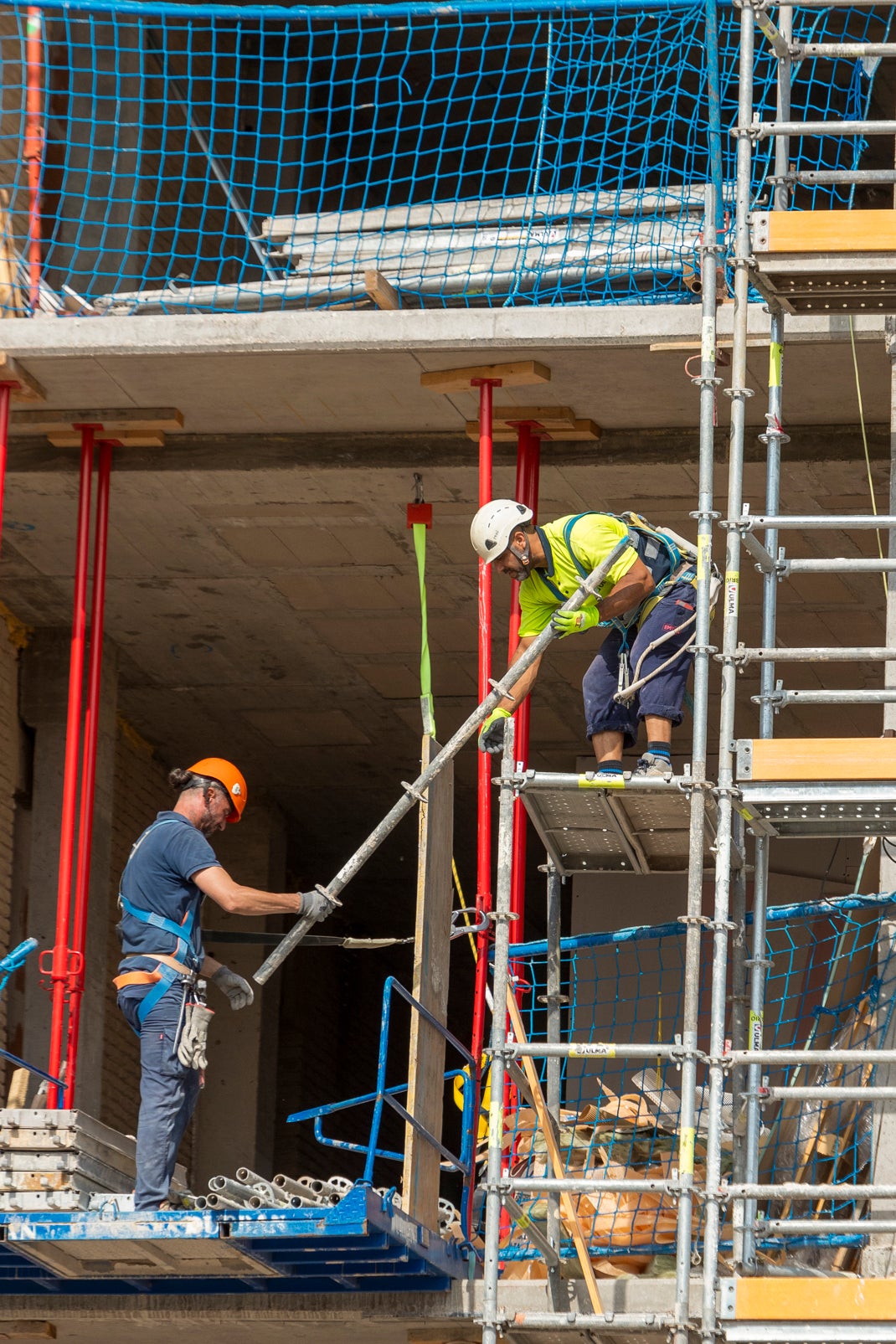 La tramitación administrativa es el principal reto al que se enfrenta el sector de la construcción, según un estudio del Colegio de Arquitectos La tramitación administrativa es el principal reto al que se enfrenta el sector de la construcción, según un estudio del Colegio de Arquitectos
