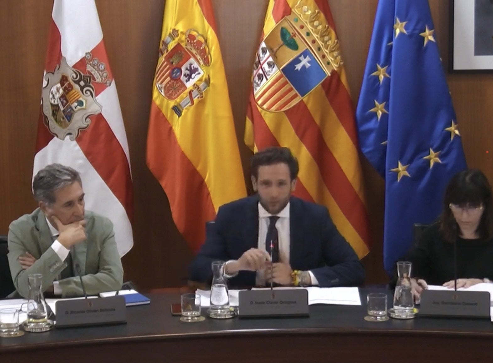 Aprobada la nueva estructura de la Diputación, más ágil y eficiente. Aprobada la nueva estructura de la Diputación, más ágil y eficiente.