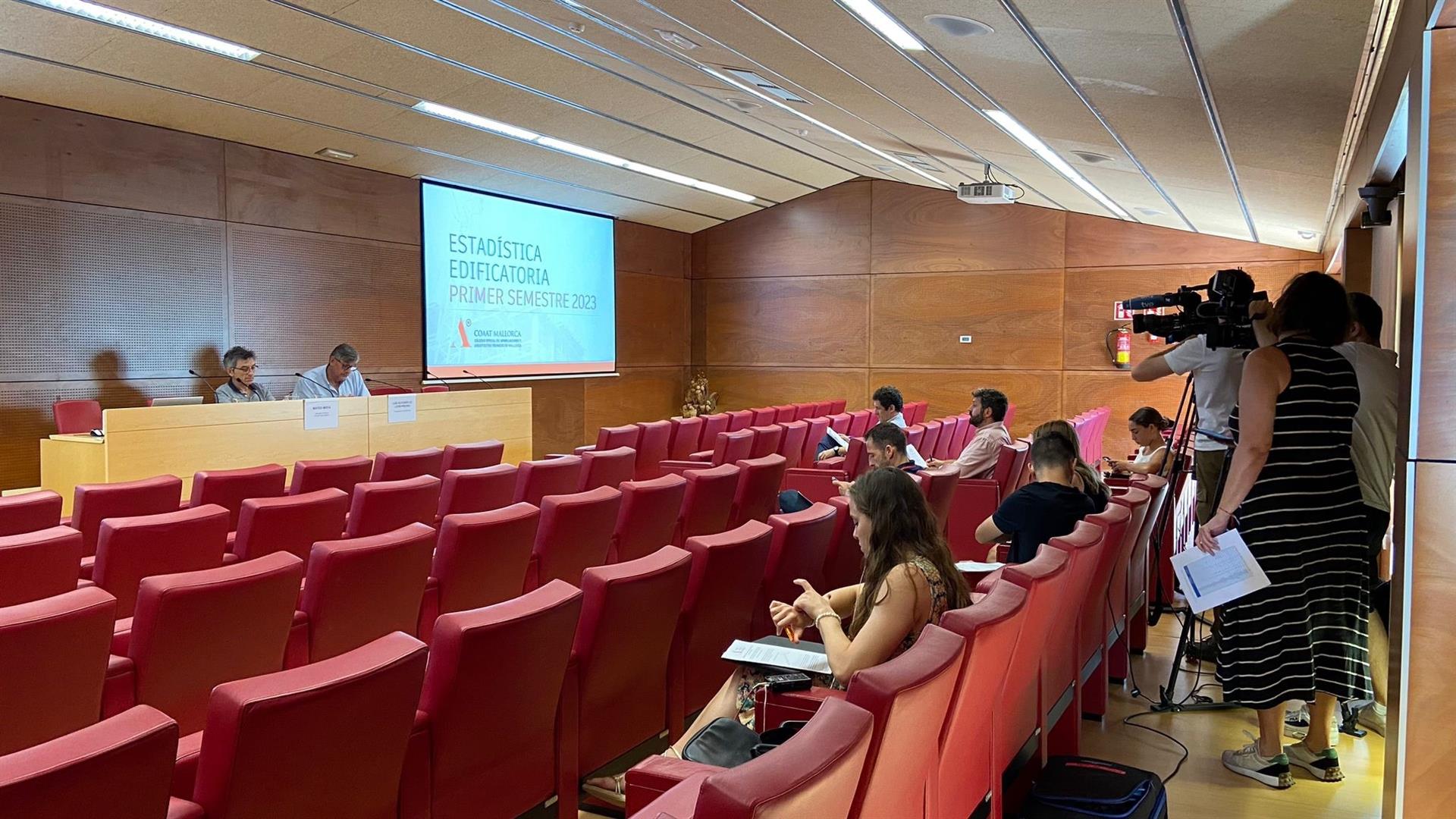 Los visados de viviendas nuevas en Mallorca descienden un 17% en el primer semestre de 2023 Los visados de viviendas nuevas en Mallorca descienden un 17% en el primer semestre de 2023