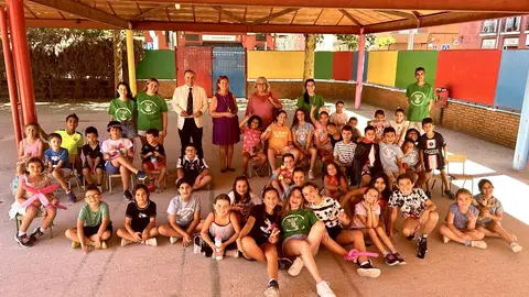 450 niños participan de los campamentos escolares 450 niños participan de los campamentos escolares