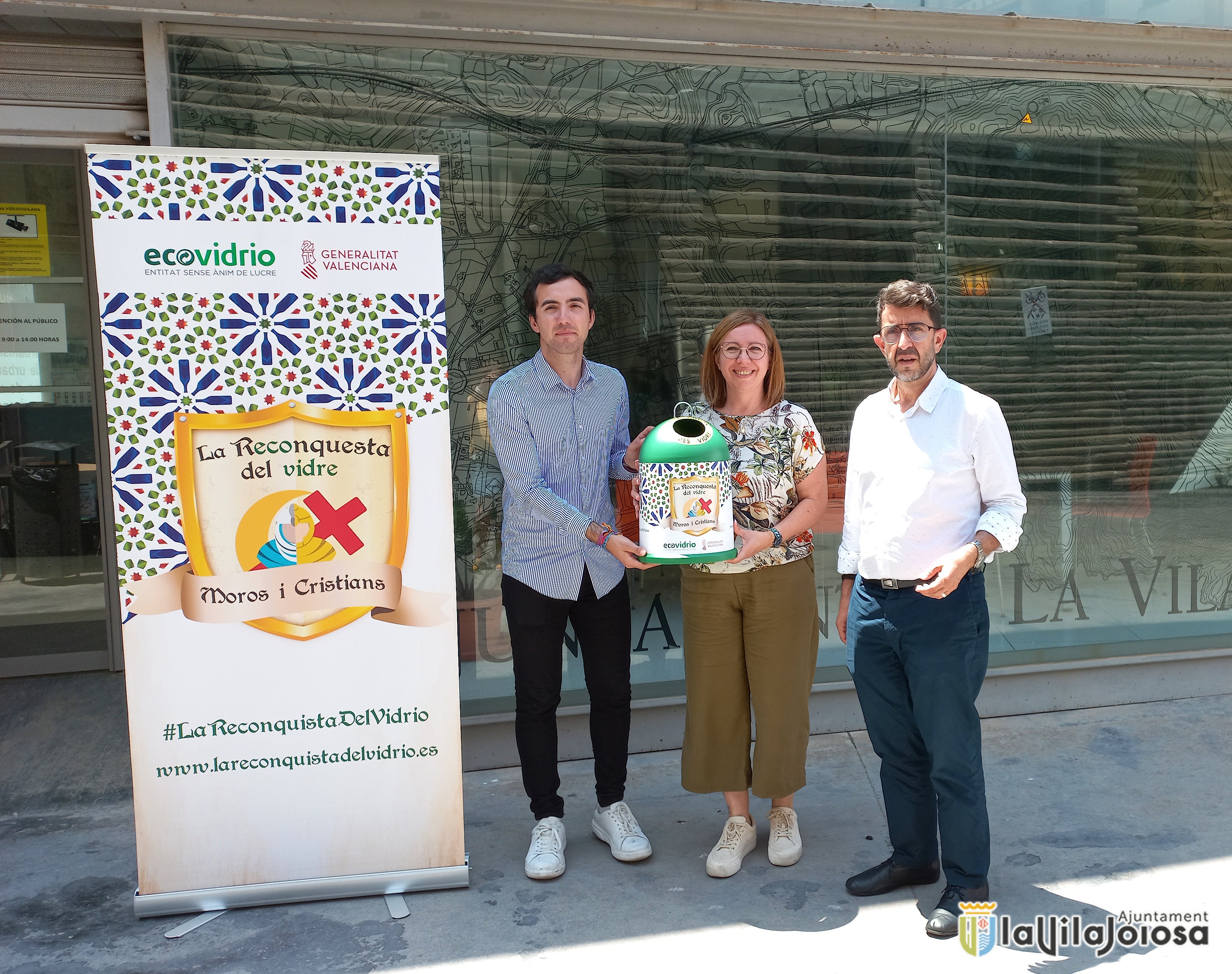 Villajoyosa impulsará una campaña para reciclar la mayor cantidad de vidrio posible en sus fiestas de Moros y Cristianos Villajoyosa impulsará una campaña para reciclar la mayor cantidad de vidrio posible en sus fiestas de Moros y Cristianos