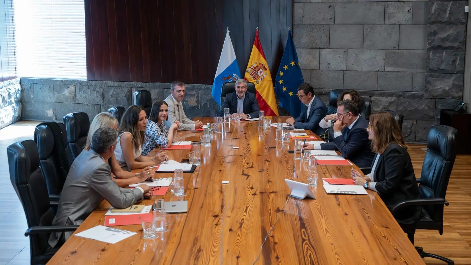 El Gobierno de Canarias reunido en consejo