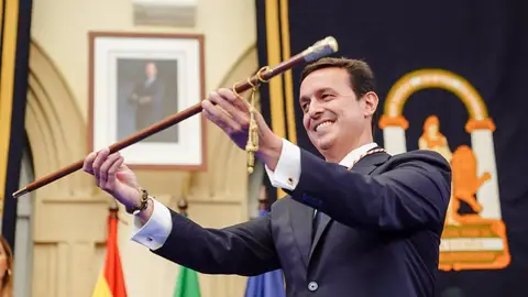 Imagen de archivo durante la investidura de Javier Aureliano García Onda Cero Almería