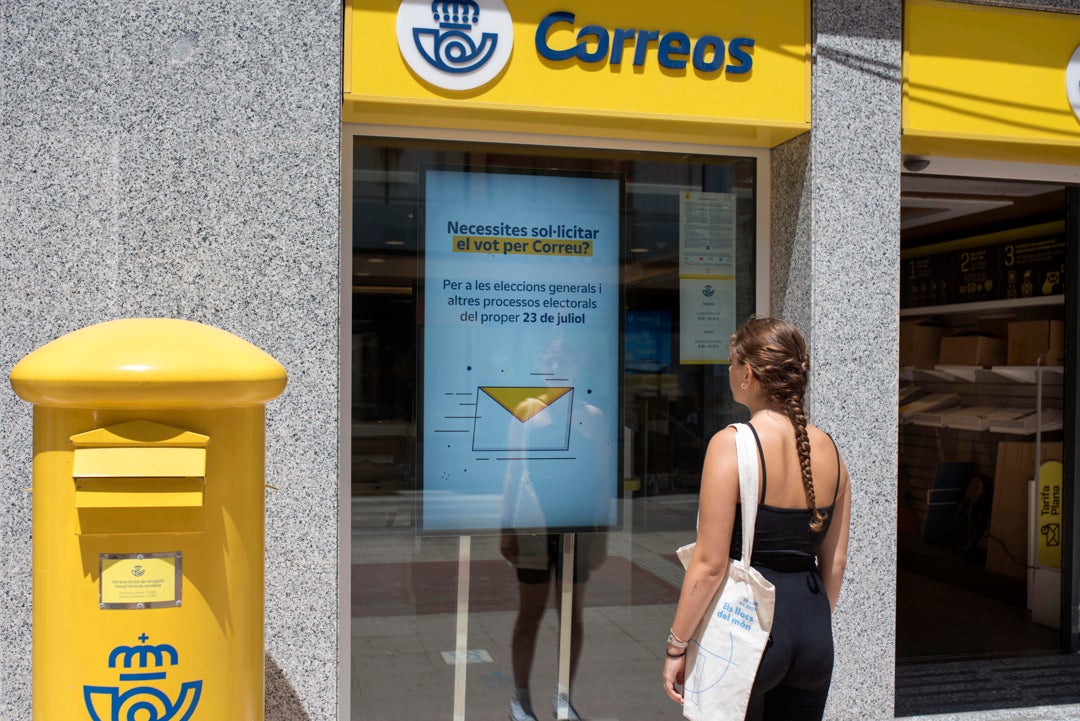 Comprueba aquí en qué oficina se encuentra tu sobre si no has recibido el voto por correo Comprueba aquí en qué oficina se encuentra tu sobre si no has recibido el voto por correo