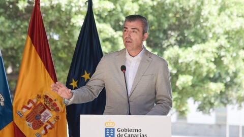 Manuel Domínguez vicepresidente del Gobierno de Canarias y consejero de Economía, Industria y Comercio