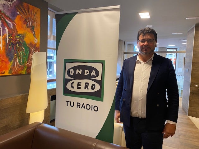 Almorzo informativo co alcalde de Meaño, Carlos Viéitez Almorzo informativo co alcalde de Meaño, Carlos Viéitez