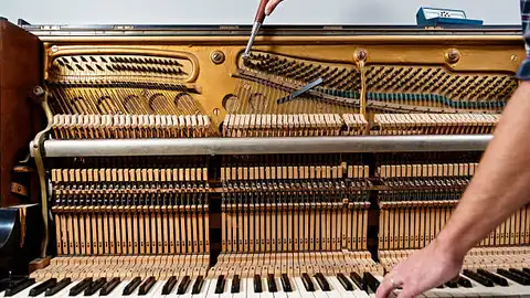 Afinador de pianos Gijón acoge un nuevo curso para afinadores de pianos