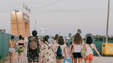 Gente entrando en el Arenal Sound Gente entrando en el Arenal Sound