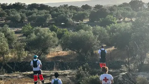 La búsqueda del desaparecido en Plasenzuela continúa este jueves con la incorporación de una cámara para pozos La búsqueda del desaparecido en Plasenzuela continúa este jueves con la incorporación de una cámara para pozos
