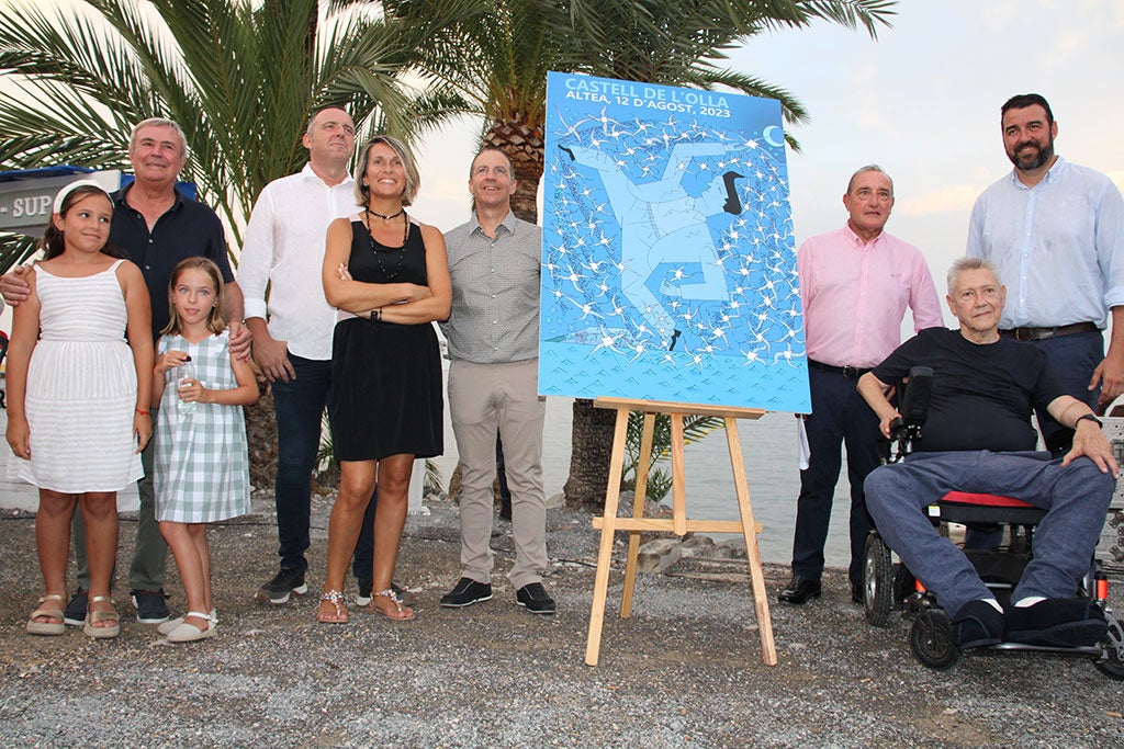 La Cofradía del Castell de l'Olla de Altea presenta el cartel anunciador La Cofradía del Castell de l'Olla de Altea presenta el cartel anunciador