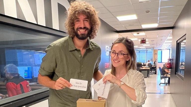 Mikel Izal: ''El paraíso real son las personas que quieres y que te quieren'' Mikel Izal: ''El paraíso real son las personas que quieres y que te quieren''